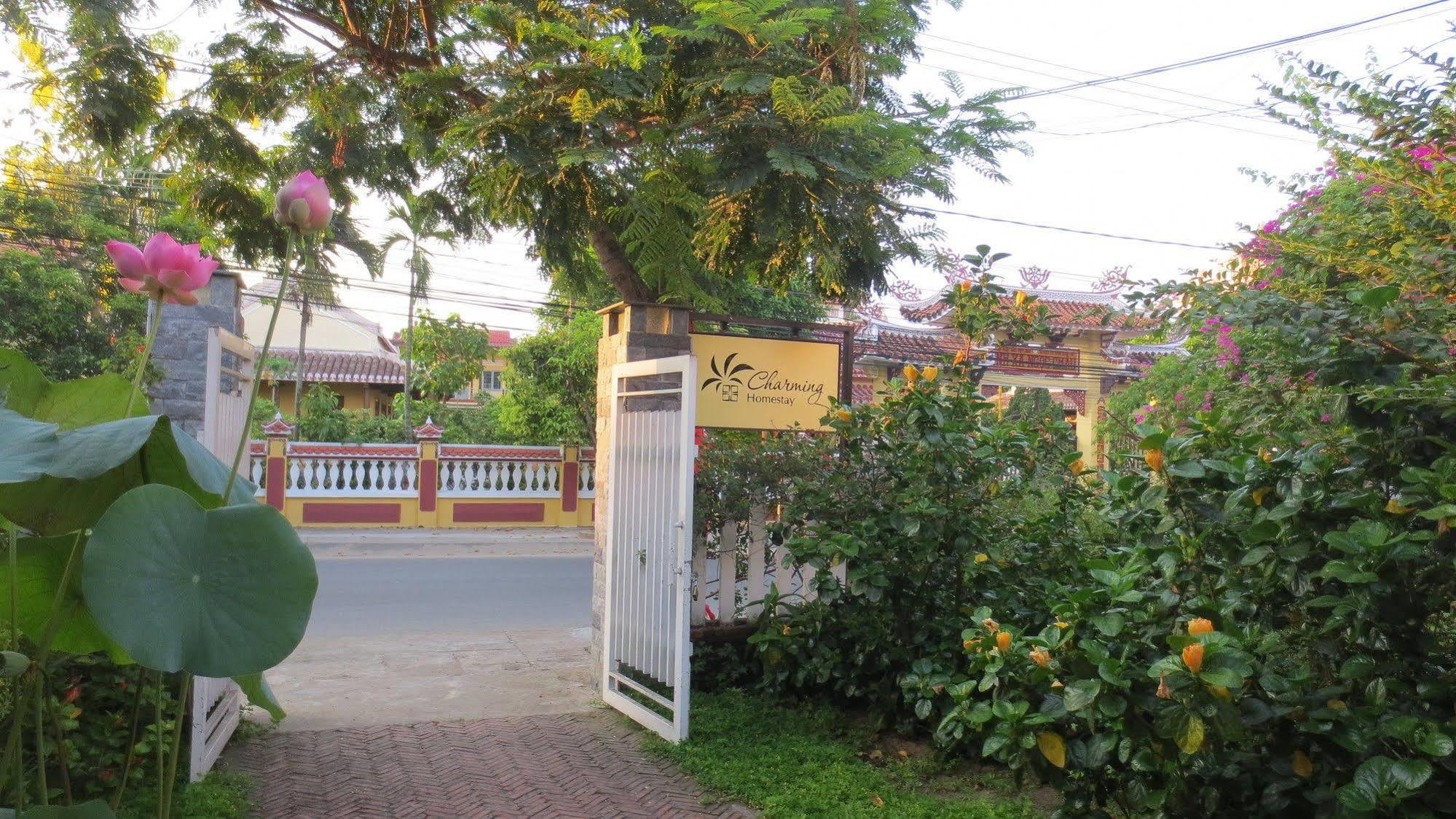 Homestay Charming *